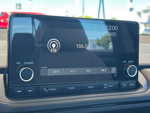 Certified 2025 Honda Accord SE image 17