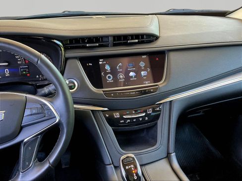 Used 2019 Cadillac XT5 Luxury AWD/4WD image 9