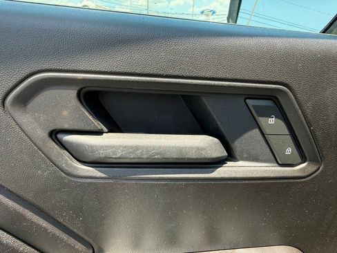 Used 2025 Chevrolet Colorado W/T w/ WT Custom Package AWD/4WD image 10