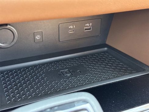 Used 2024 Nissan Pathfinder Platinum w/ Cargo Package image 28