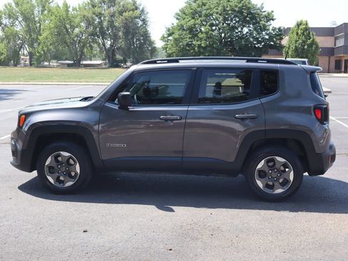 Used 2018 Jeep Renegade Sport w/ Power & Air Group AWD/4WD image 9