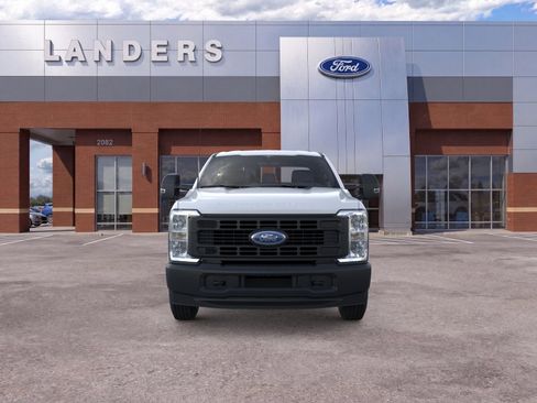 New 2026 Ford F250 XL w/ XL Driver Assist Package RWD image 6