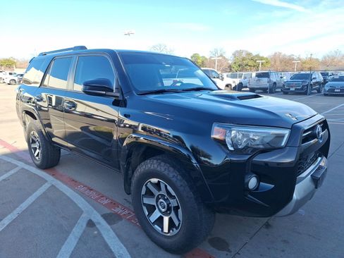 Used 2020 Toyota 4Runner TRD Off-Road image 8