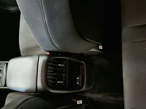 Used 2025 Hyundai Kona SEL AWD/4WD image 27