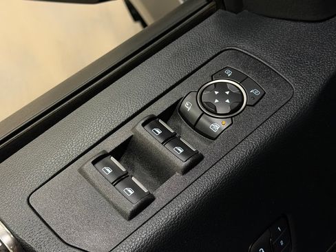 Used 2019 Ford F150 Raptor w/ Equipment Group 802A Luxury AWD/4WD image 13