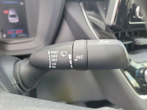Used 2021 Toyota Corolla LE FWD image 21
