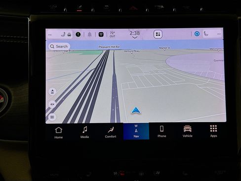 Used 2023 Jeep Grand Cherokee L Limited w/ Luxury Tech Group II image 22