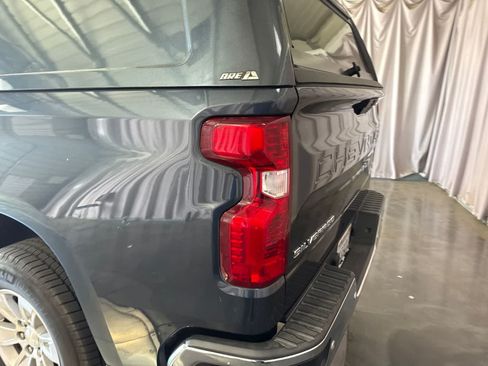 Used 2020 Chevrolet Silverado 1500 LT w/ Convenience Package RWD image 11