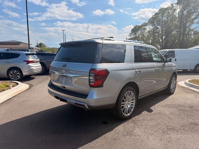 Used 2024 Ford Expedition Limited AWD/4WD image 18