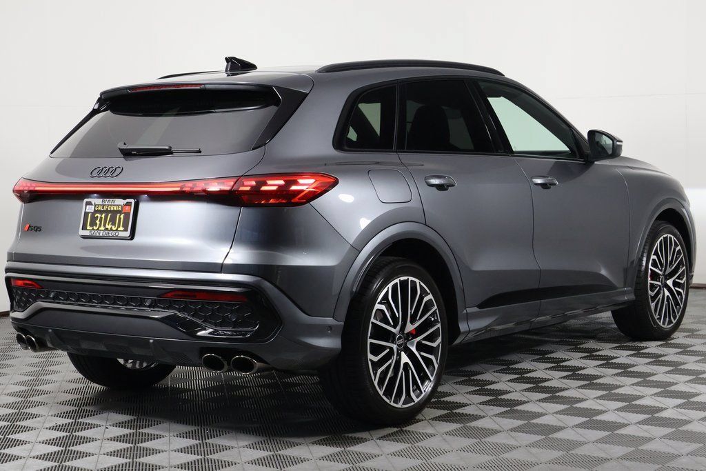 Used 2025 Audi SQ5 Premium Plus AWD/4WD image 4