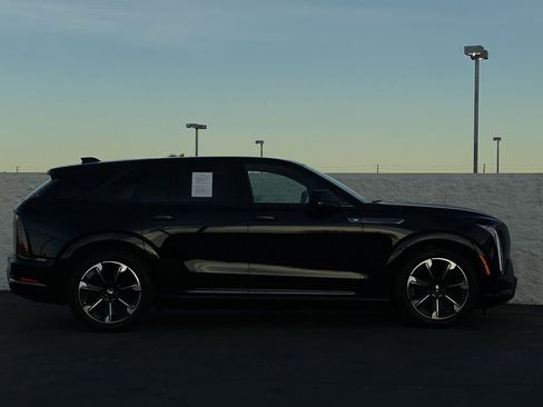 Certified 2025 Cadillac Escalade IQ Sport 1 AWD/4WD image 12