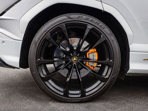 Used 2023 Lamborghini Urus S AWD/4WD image 35