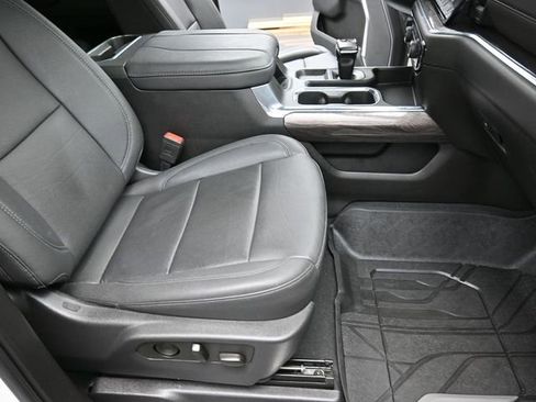 Used 2023 Chevrolet Silverado 1500 LTZ w/ LTZ Premium Package image 26