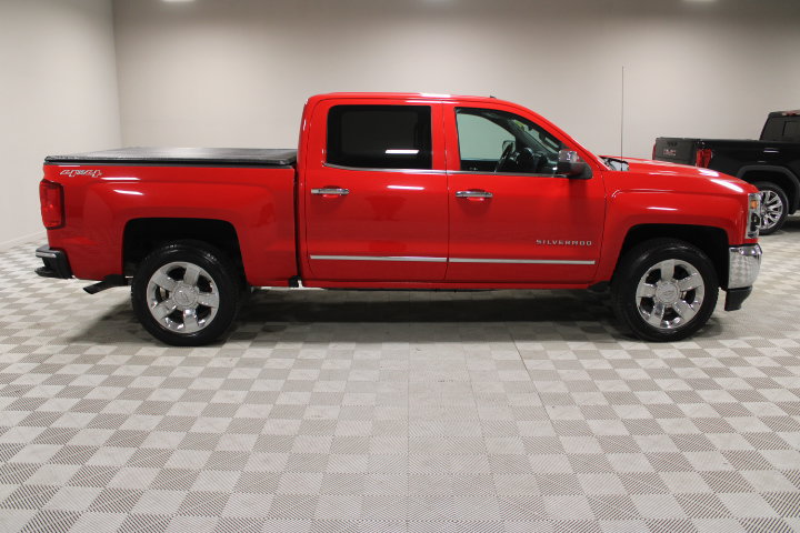 Used 2016 Chevrolet Silverado 1500 LTZ w/ Sport Package AWD/4WD image 12