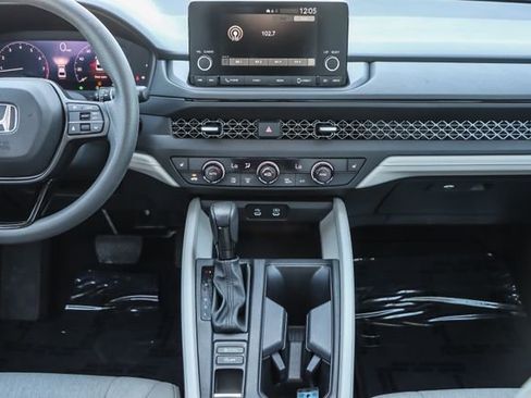 Used 2023 Honda Accord EX image 15