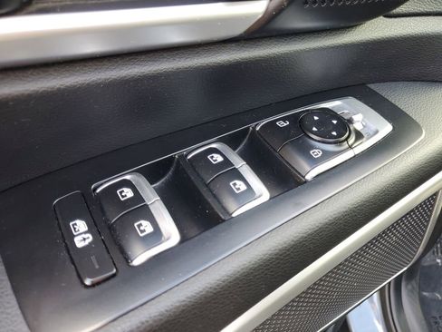 Used 2022 Kia Telluride LX image 20