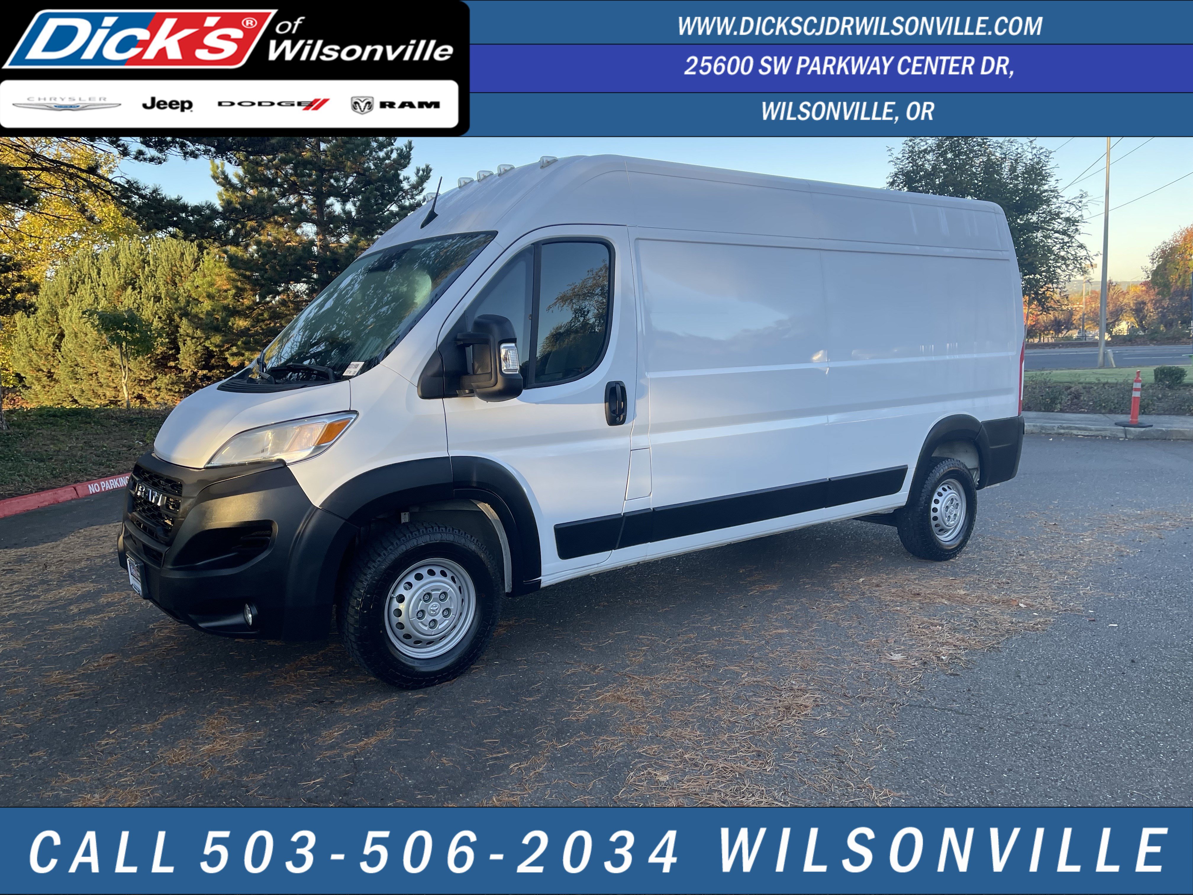 Used 2025 RAM ProMaster 2500 w/ Convenience Group FWD image 1