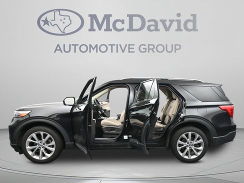 Used 2022 Ford Explorer Platinum w/ Equipment Group 601A AWD/4WD image 42