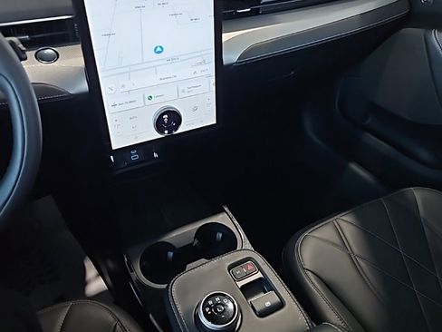 Used 2022 Ford Mustang Mach-E Select image 30