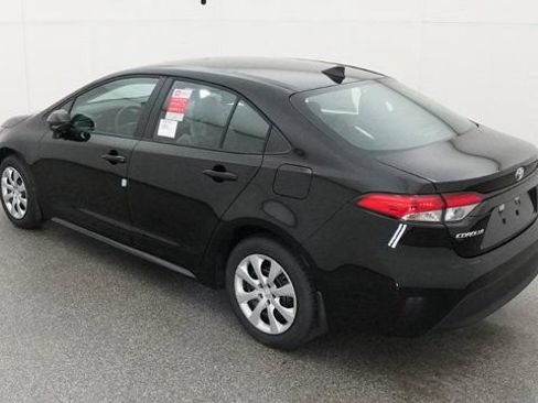 New 2026 Toyota Corolla LE FWD image 8