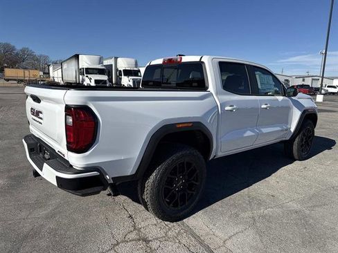 Used 2026 GMC Canyon AT4 image 4