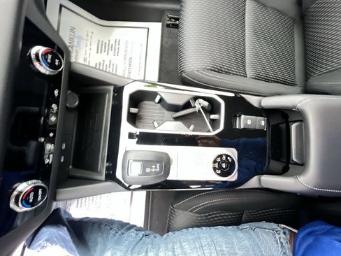 New 2026 Mitsubishi Outlander ES image 20