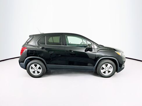 Used 2019 Chevrolet Trax LS w/ Tint and Cruise Package FWD image 10