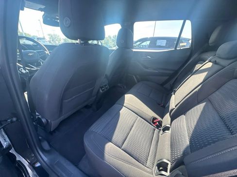 Used 2026 Chevrolet Equinox LT AWD/4WD image 12