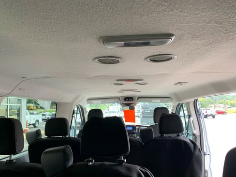 Used 2021 Ford Transit 350 XL image 32