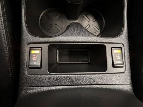 Used 2022 Nissan Rogue Sport SV w/ Technology Package image 28