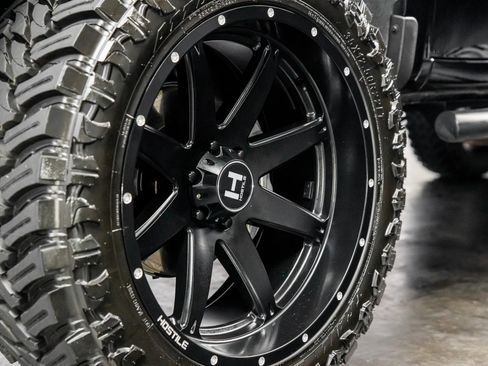 Used 2023 Chevrolet Silverado 1500 RST image 12