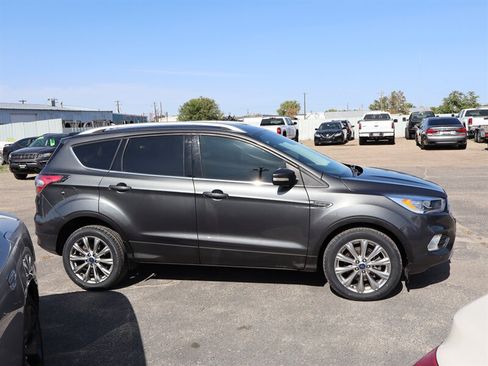 Used 2018 Ford Escape Titanium AWD/4WD image 2