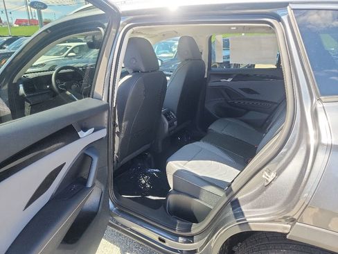New 2026 Volkswagen Tiguan SE AWD/4WD image 10