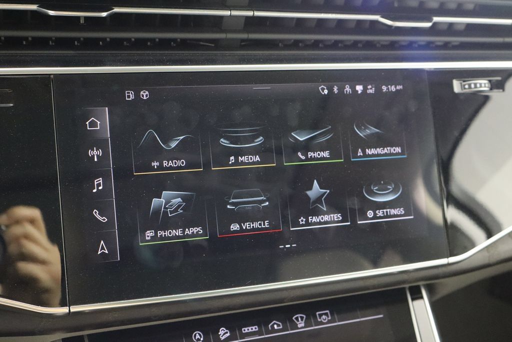 Used 2021 Audi Q7 3.0T Prestige AWD/4WD image 32