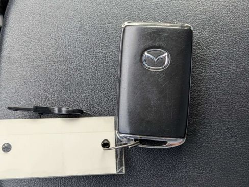 Used 2024 MAZDA MAZDA3 s FWD image 31