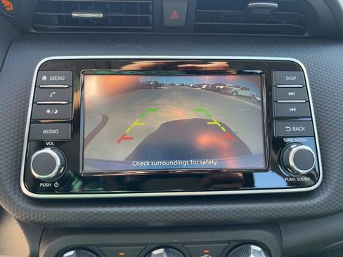 Used 2025 Nissan Kicks Play S image 16