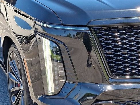 Certified 2025 Cadillac Escalade V AWD/4WD image 11