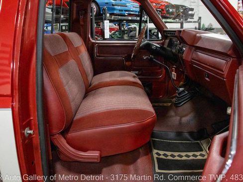 Used 1986 Ford F350 2WD Regular Cab image 40
