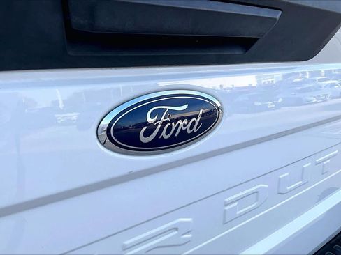 Used 2020 Ford F250 XL w/ Power Equipment Group image 30