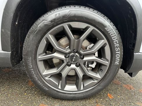 Used 2024 Honda Pilot Elite image 9