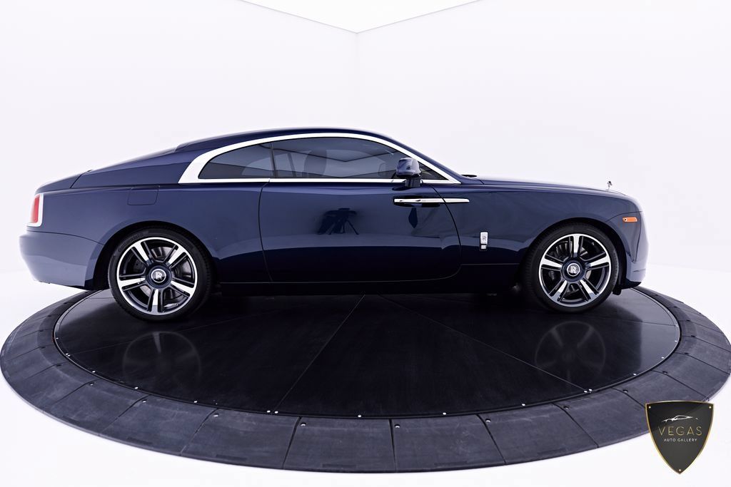 Used 2017 Rolls-Royce Wraith RWD image 18