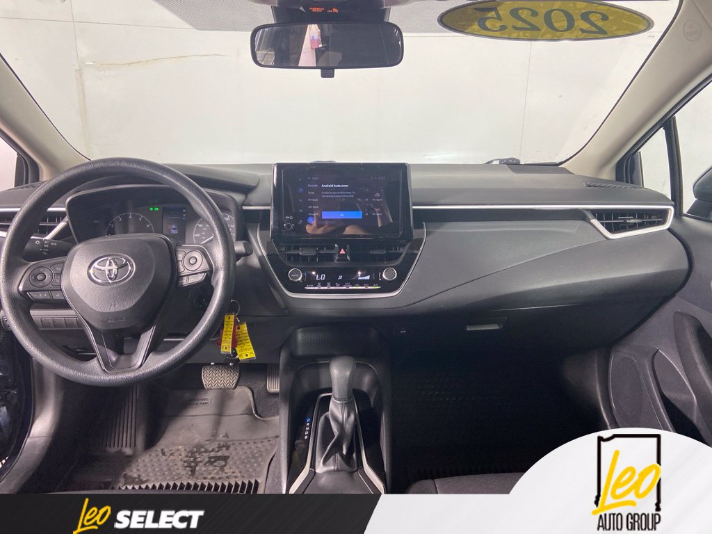 Used 2025 Toyota Corolla LE FWD image 18
