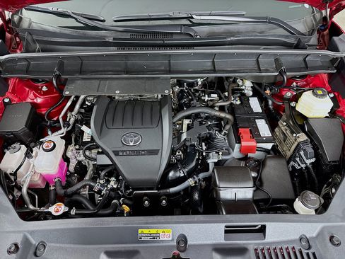 Certified 2024 Toyota Highlander XSE AWD/4WD image 32