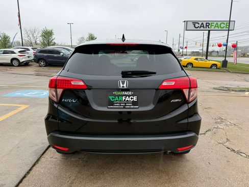 Used 2018 Honda HR-V EX image 10