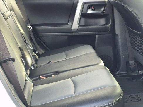 Used 2022 Toyota 4Runner SR5 Premium image 22