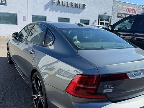 Used 2020 Volvo S90 T6 R-Design image 6