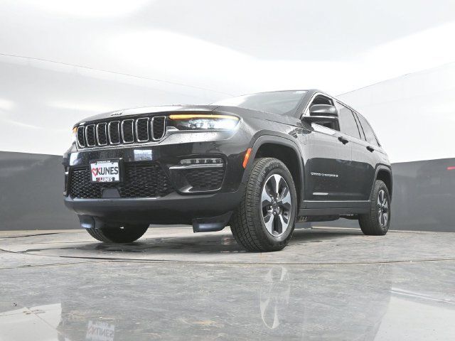 Used 2024 Jeep Grand Cherokee Limited 4xe AWD/4WD image 51