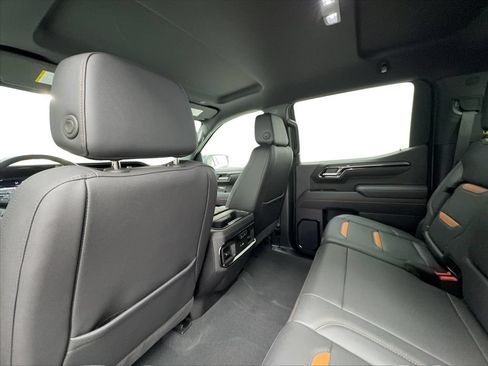 Used 2025 GMC Sierra 1500 AT4 AWD/4WD image 27
