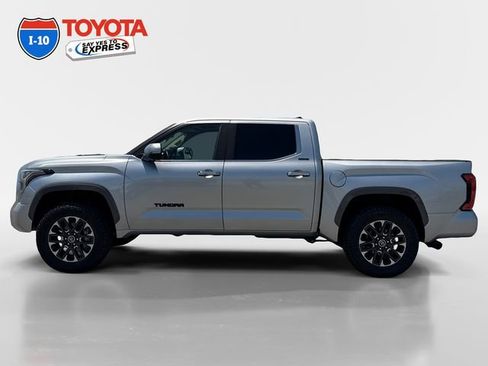 Used 2024 Toyota Tundra Limited AWD/4WD image 2