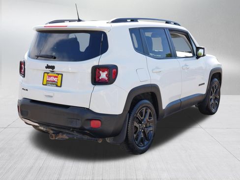 Used 2018 Jeep Renegade Altitude AWD/4WD image 6